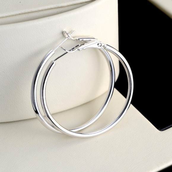 18K White Gold Filled 40mm Smooth Hoop Dangle Earrings 1.57" Womens Classic Gift - Picture 2 of 2
